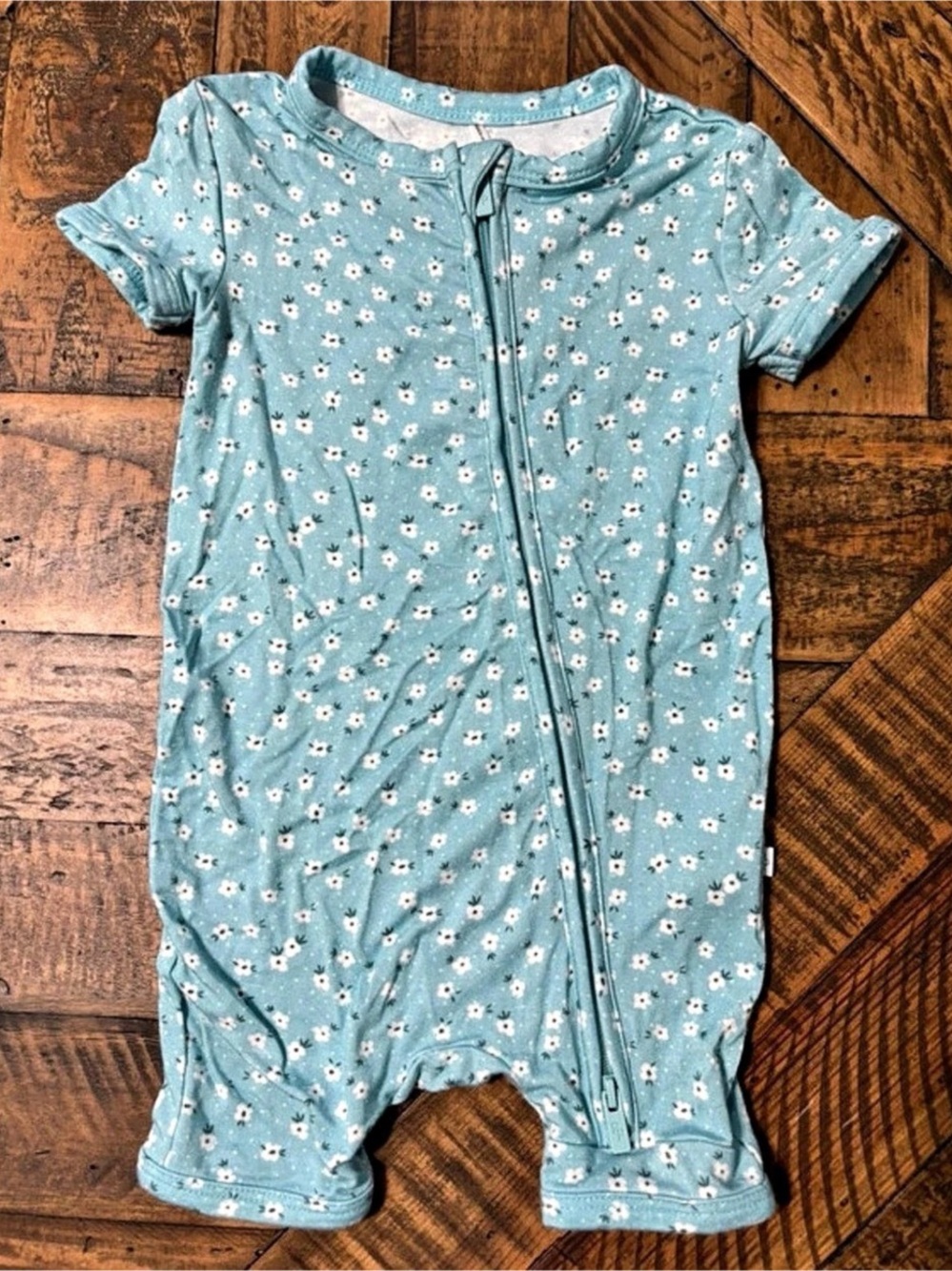 6-9 months posh peanut Baby Zippered Romper in Daisy Blue & White